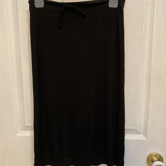 Women's skirt and cami top - Picture 4 of 5